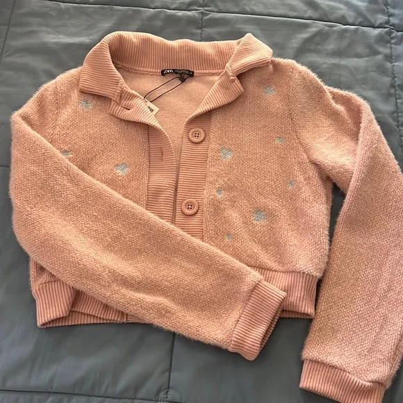 Top - Picture 2 of 5